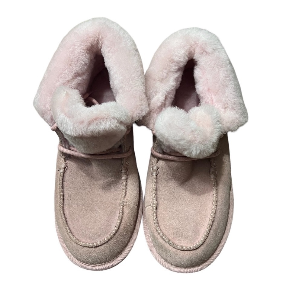 UGG Alana Wool Collar Ankle Sheepskin Boots in Pink Size 6